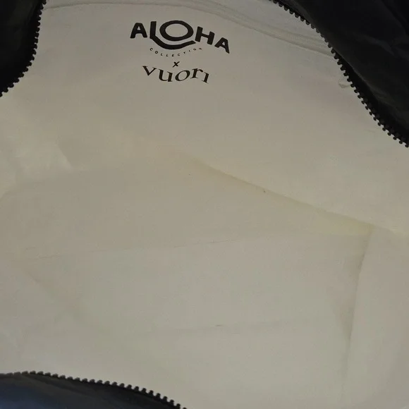 Aloha X Vuori Collection Day Tripper Black Charter Stripe - Picture 4 of 6